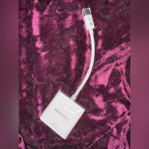 Insignia Mini Display Port to VGA Adaptor